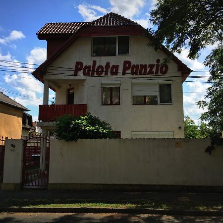 Palota Panzio Bed & Breakfast Будапеща Екстериор снимка