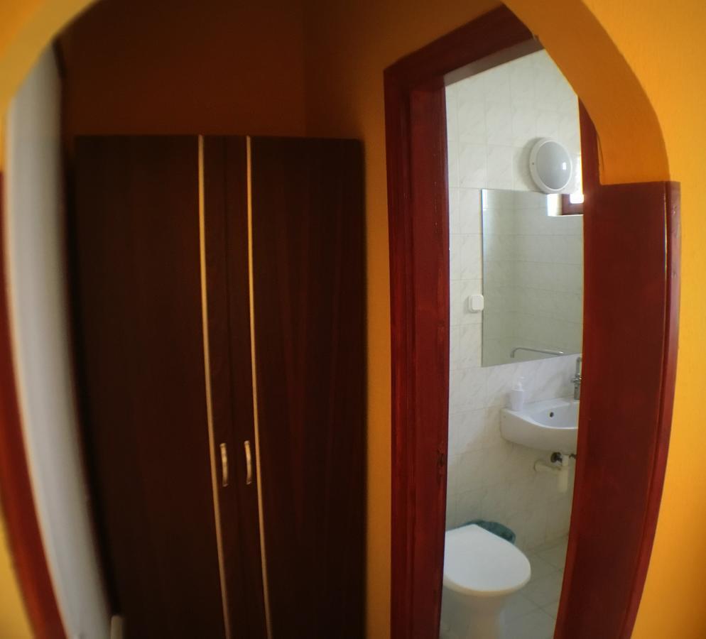 Palota Panzio Bed & Breakfast Будапеща Екстериор снимка